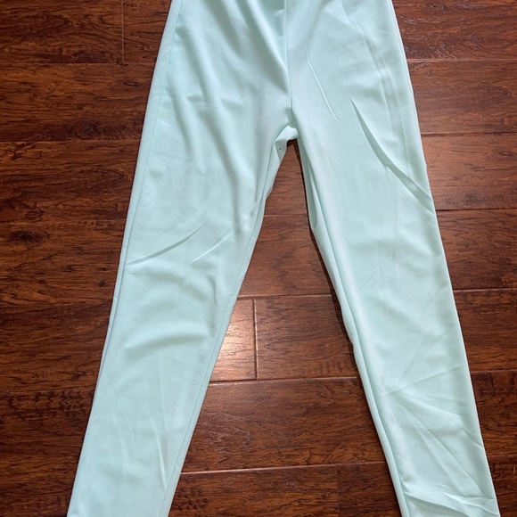 Womens pant/blazer suit - Picture 2 of 3